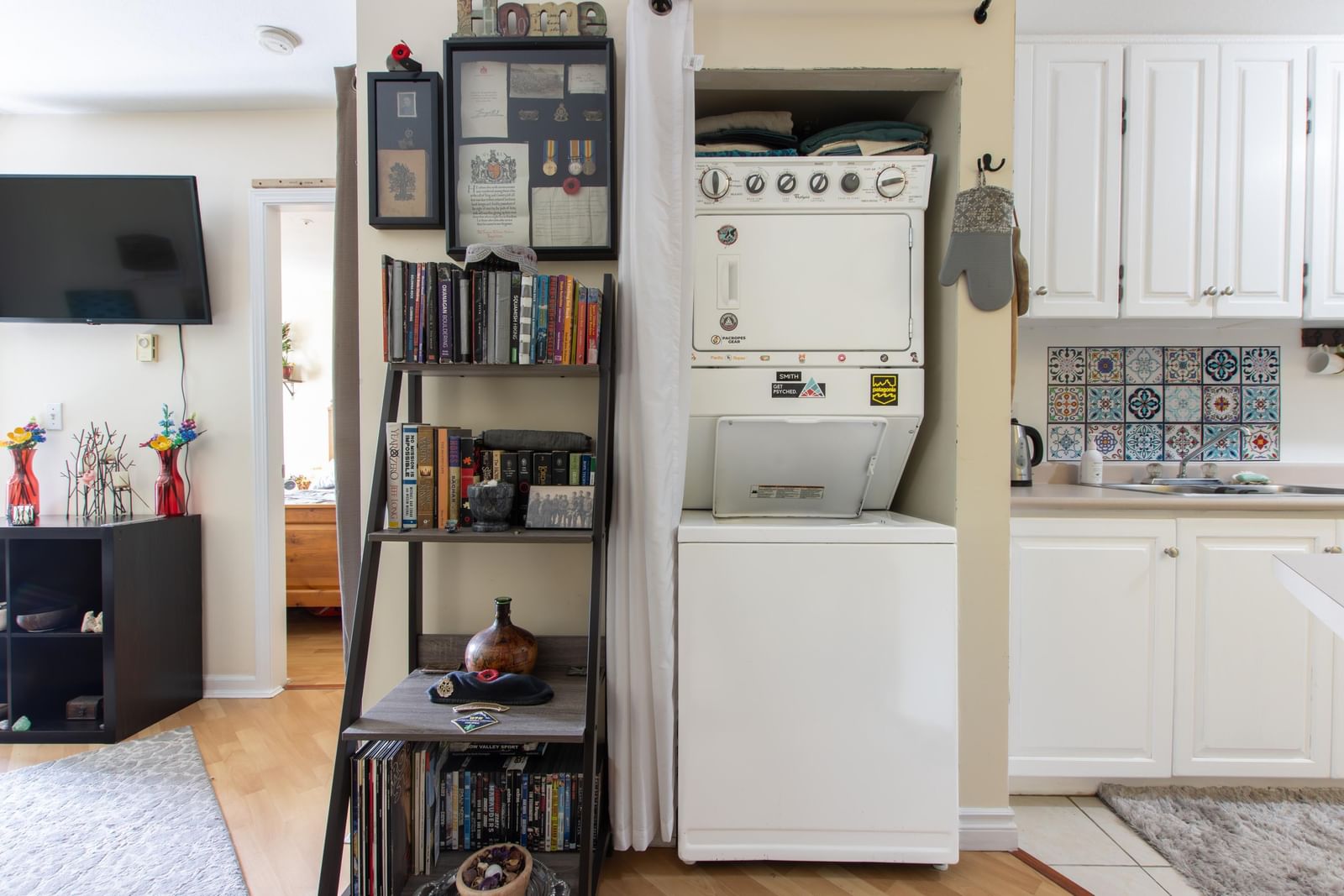 Listing Image 6