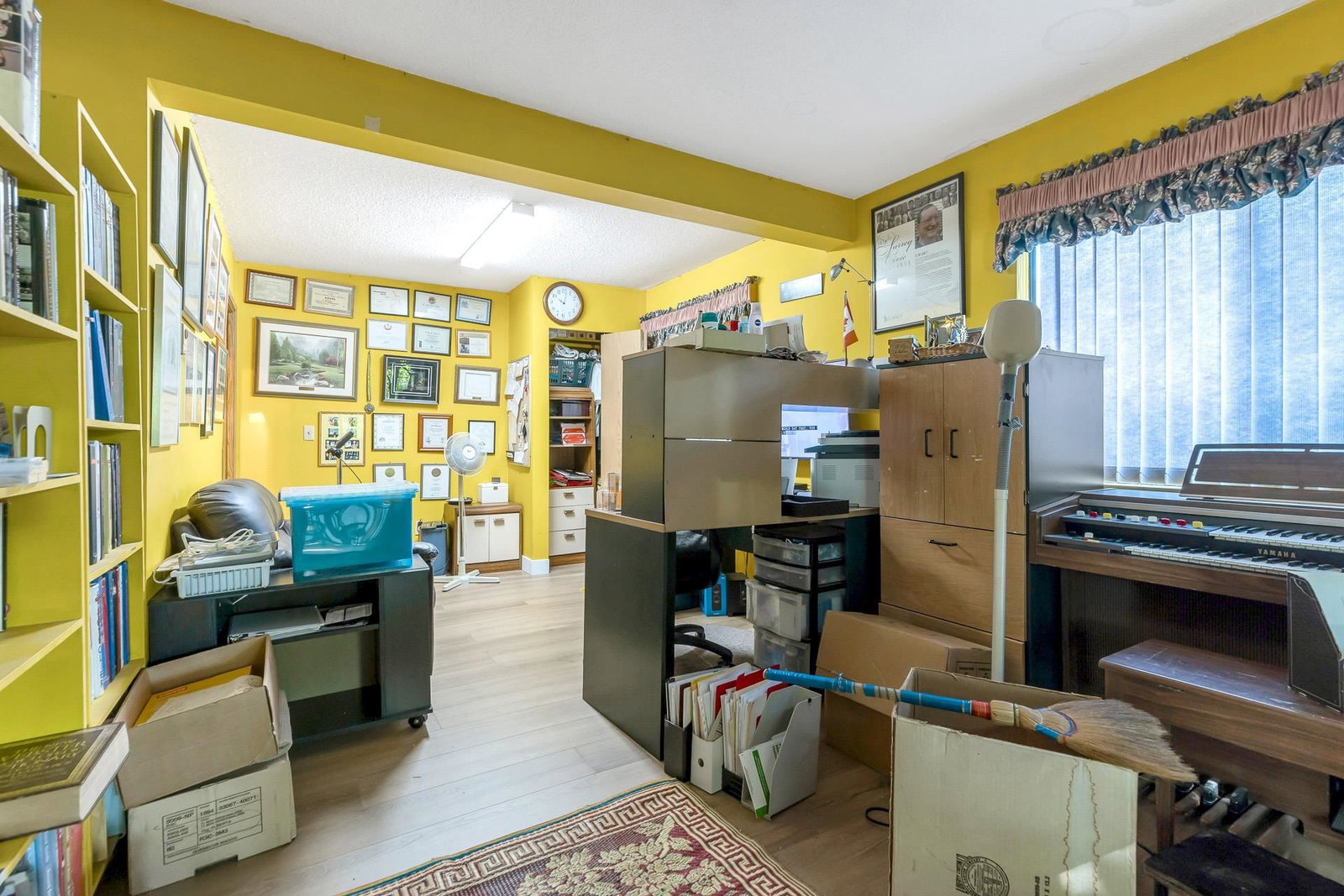 Listing Image 12