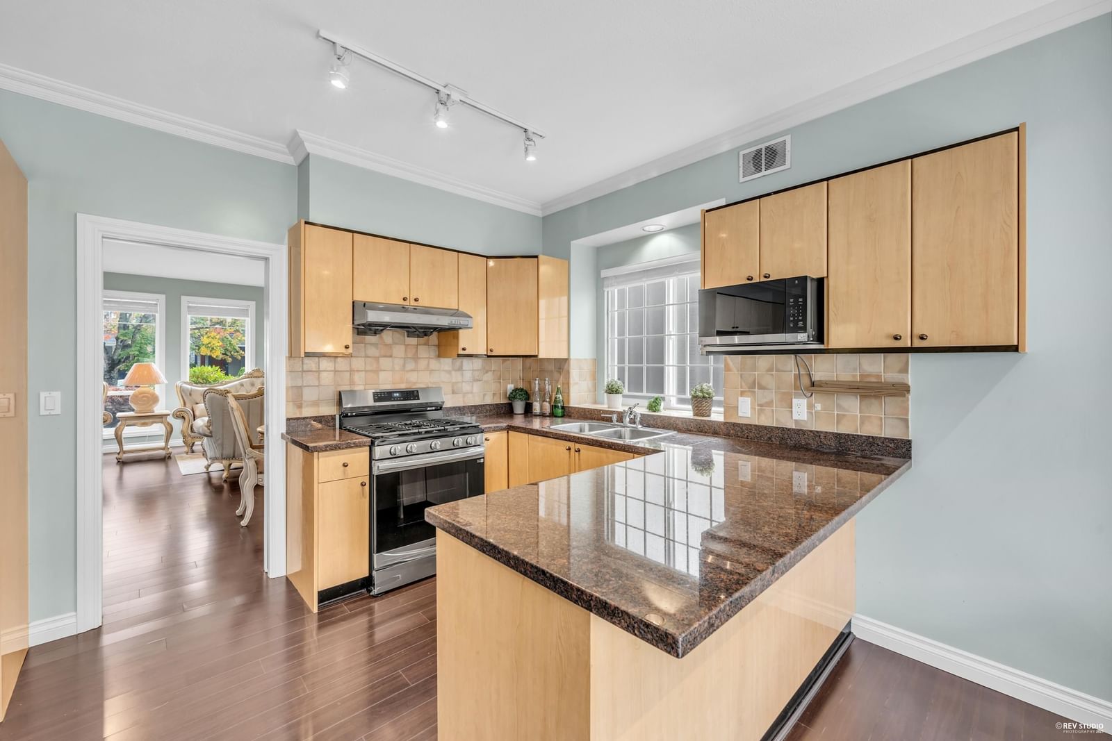 Listing Image 21