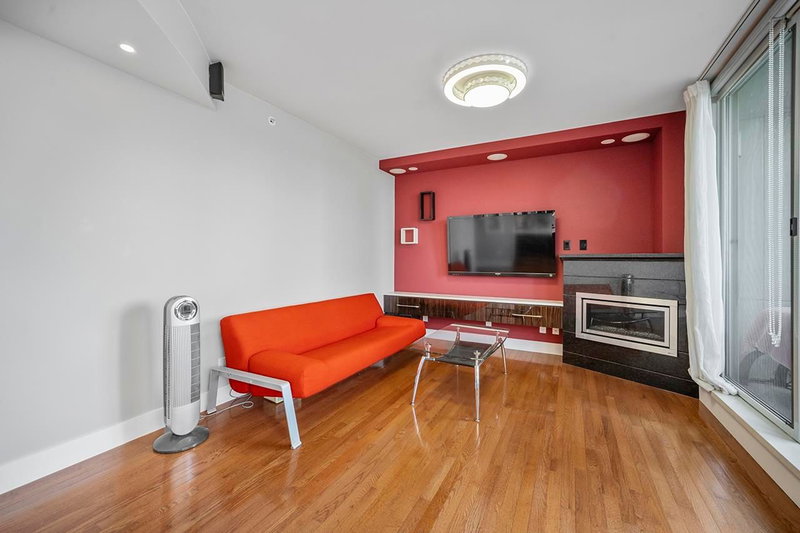 PH1003 - 1288 Marinaside Crescent, Vancouver, V6Z 2W5 | Image 3