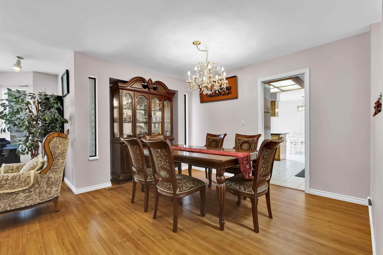 Listing Image 15