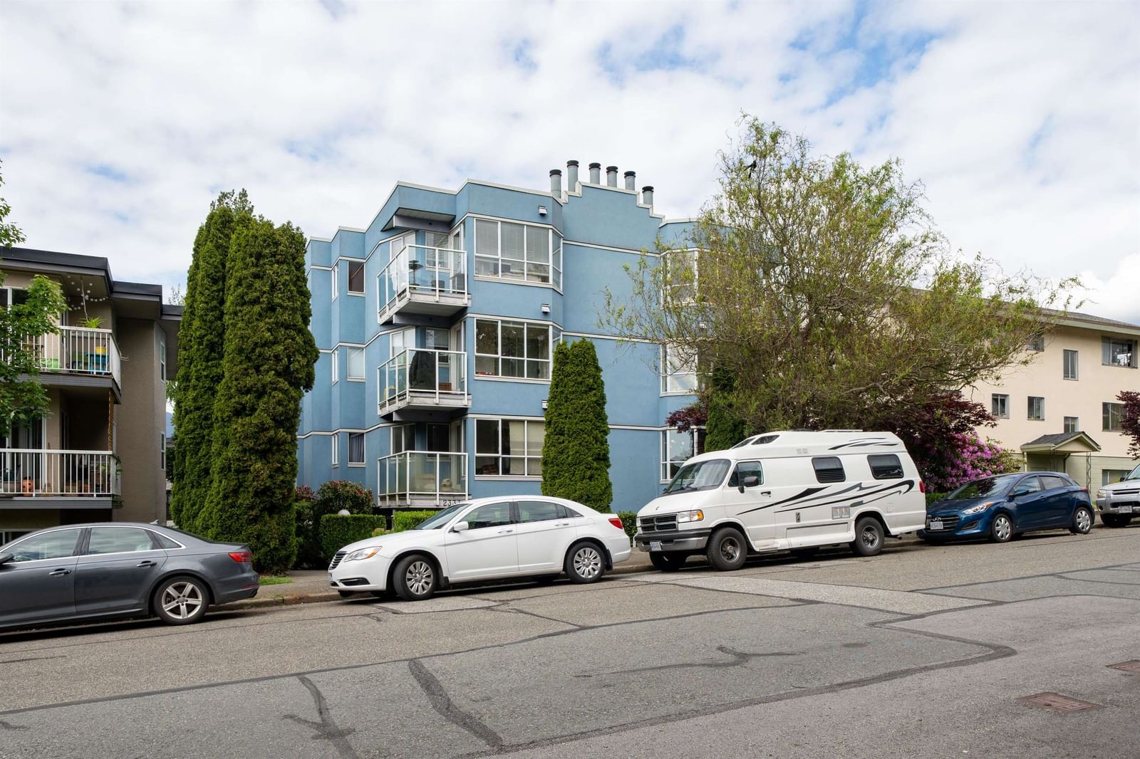 Listing Image 22
