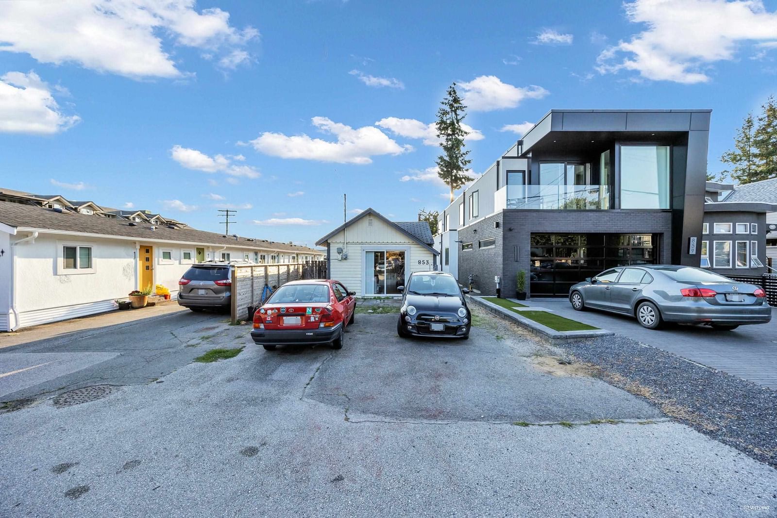 Listing Image 22