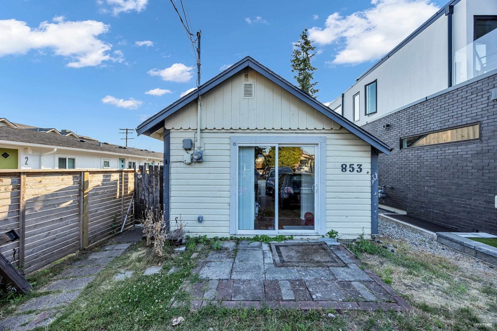 Listing Image 7