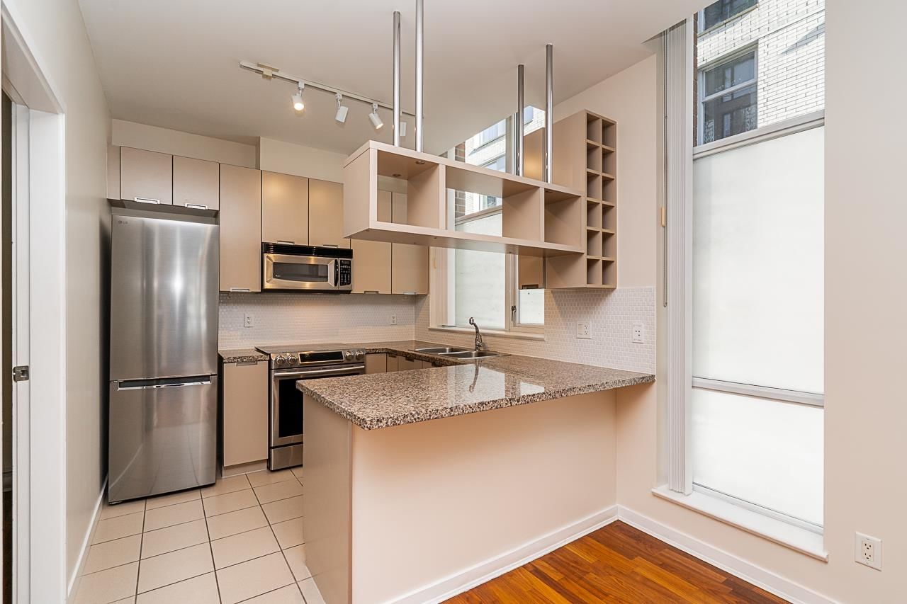 Listing Image 9