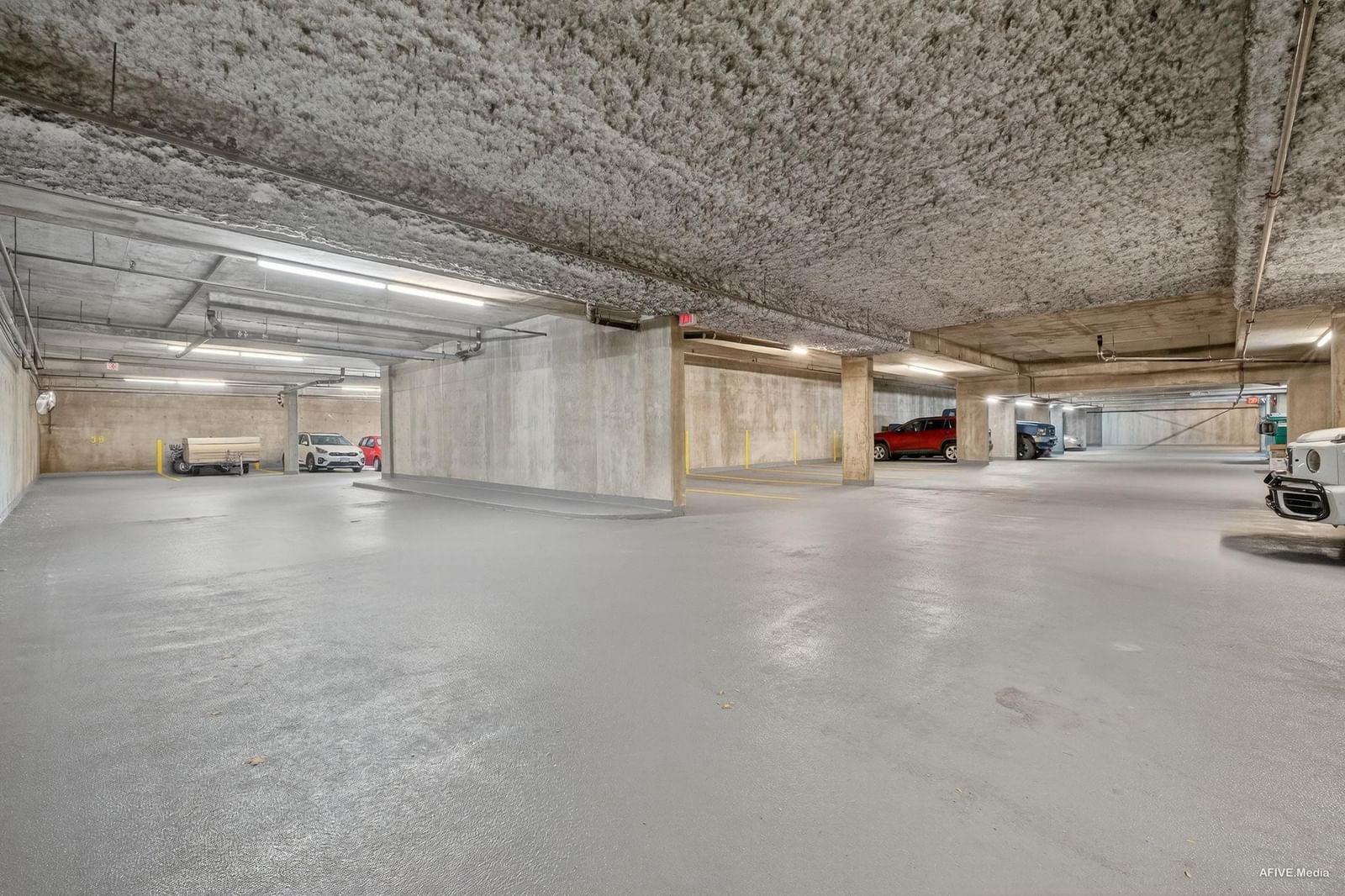 Listing Image 31