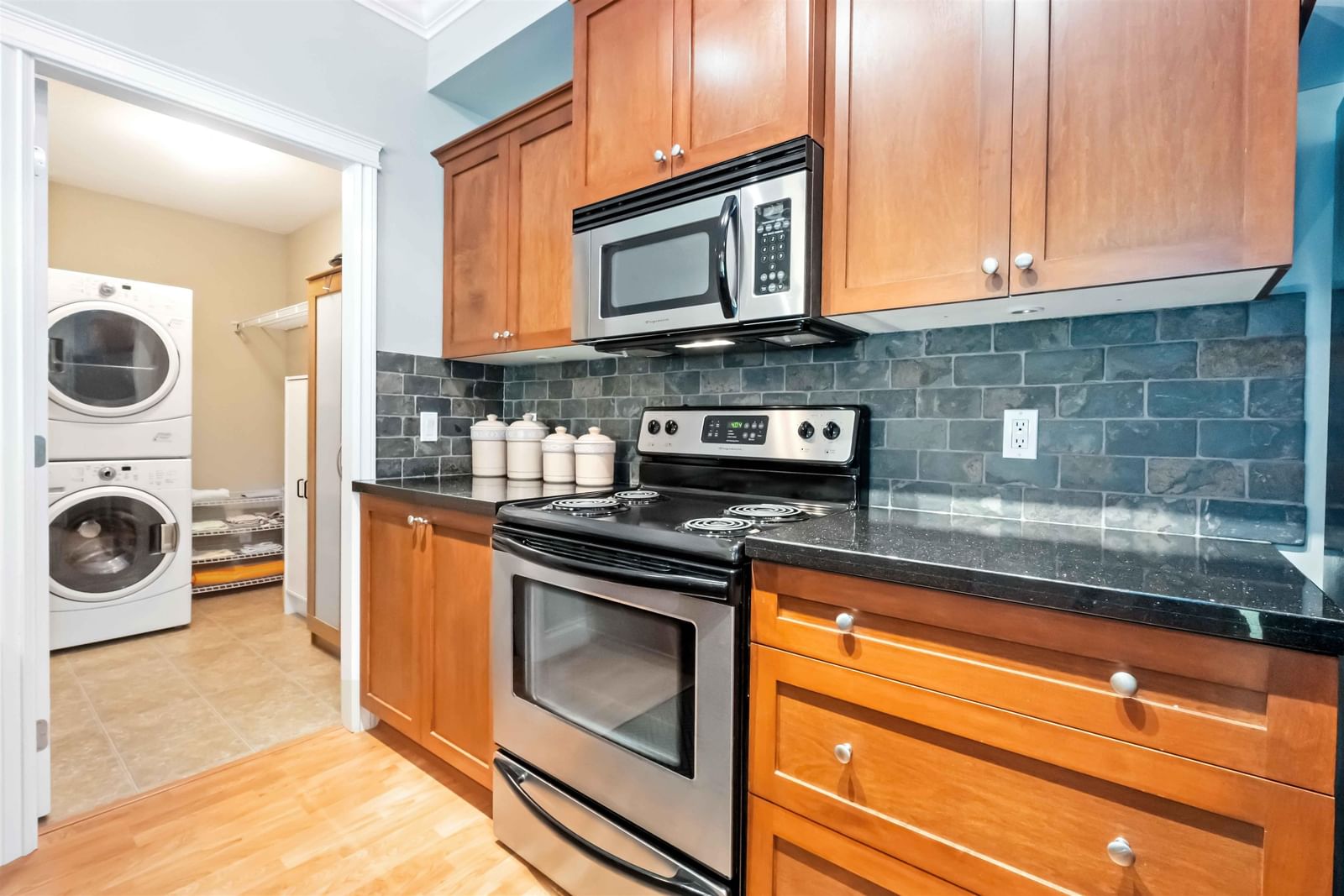 Listing Image 20