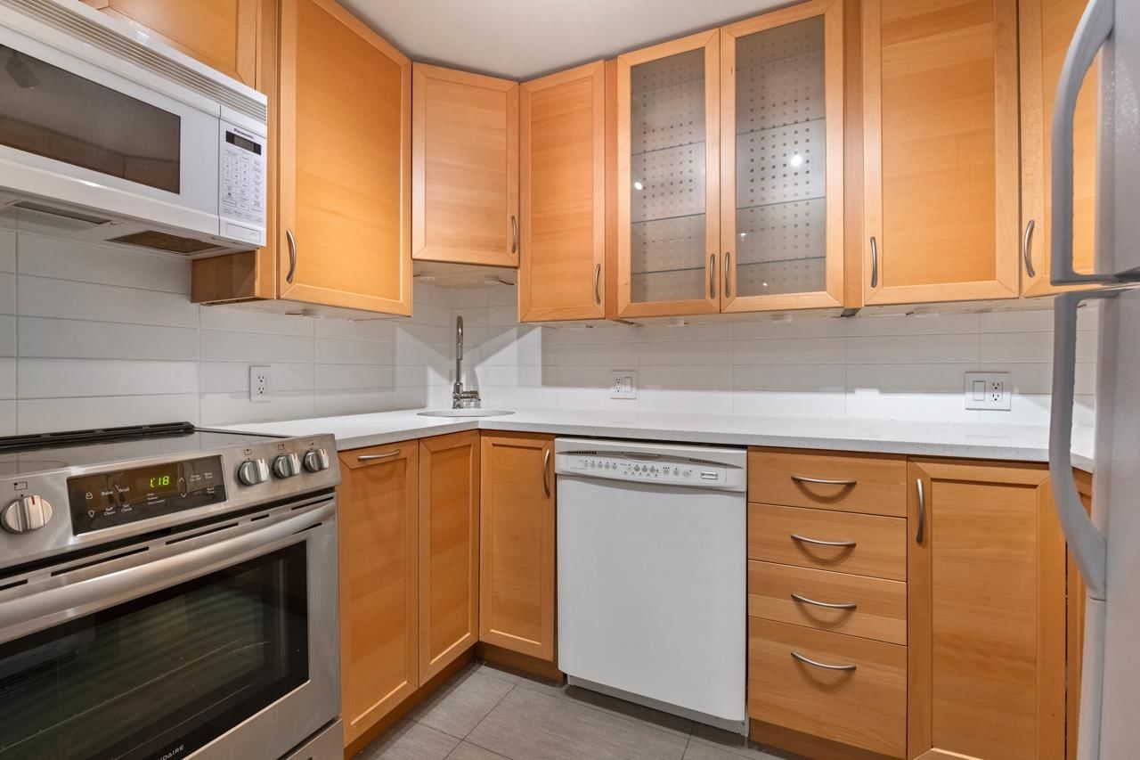 Listing Image 16