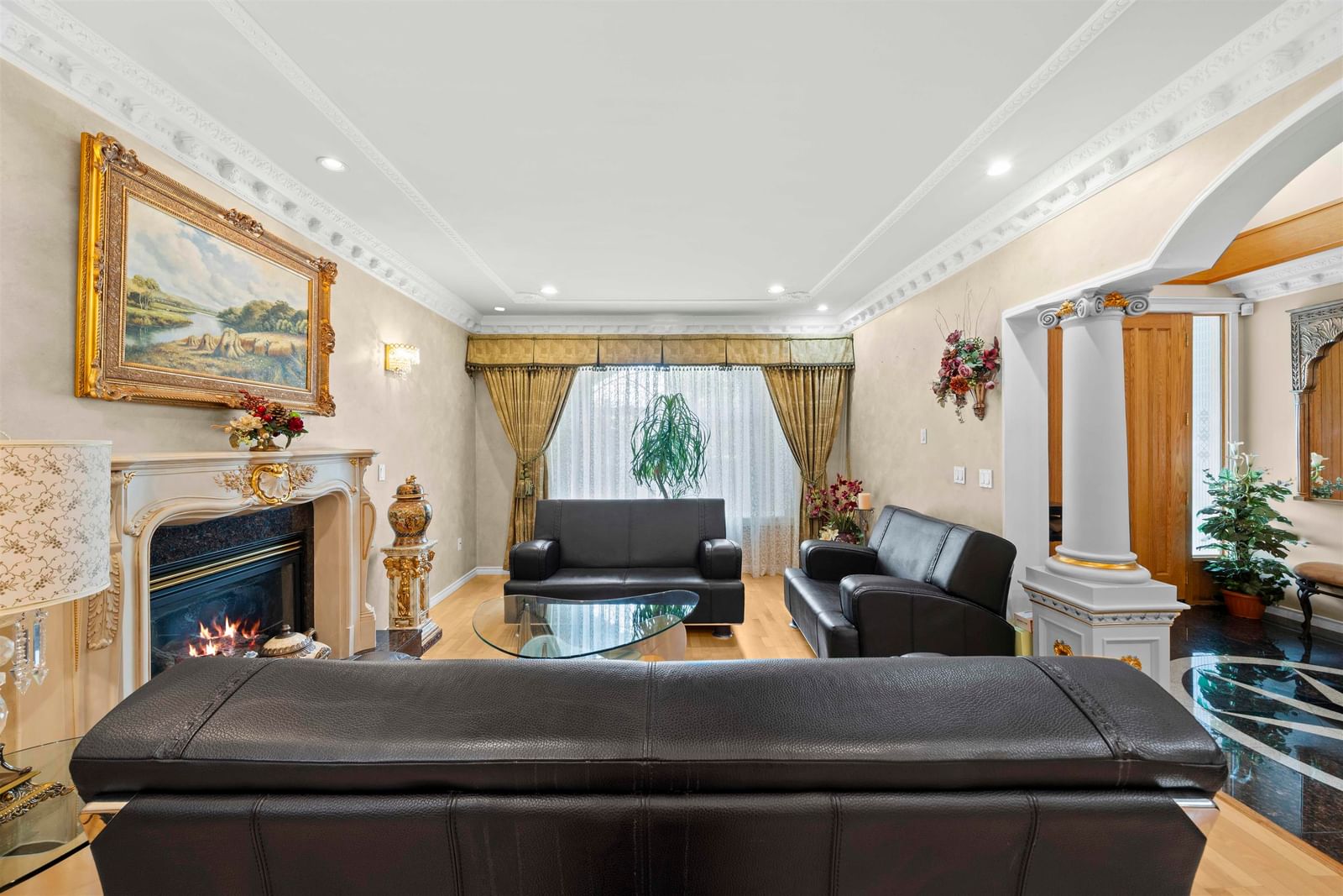 Listing Image 14