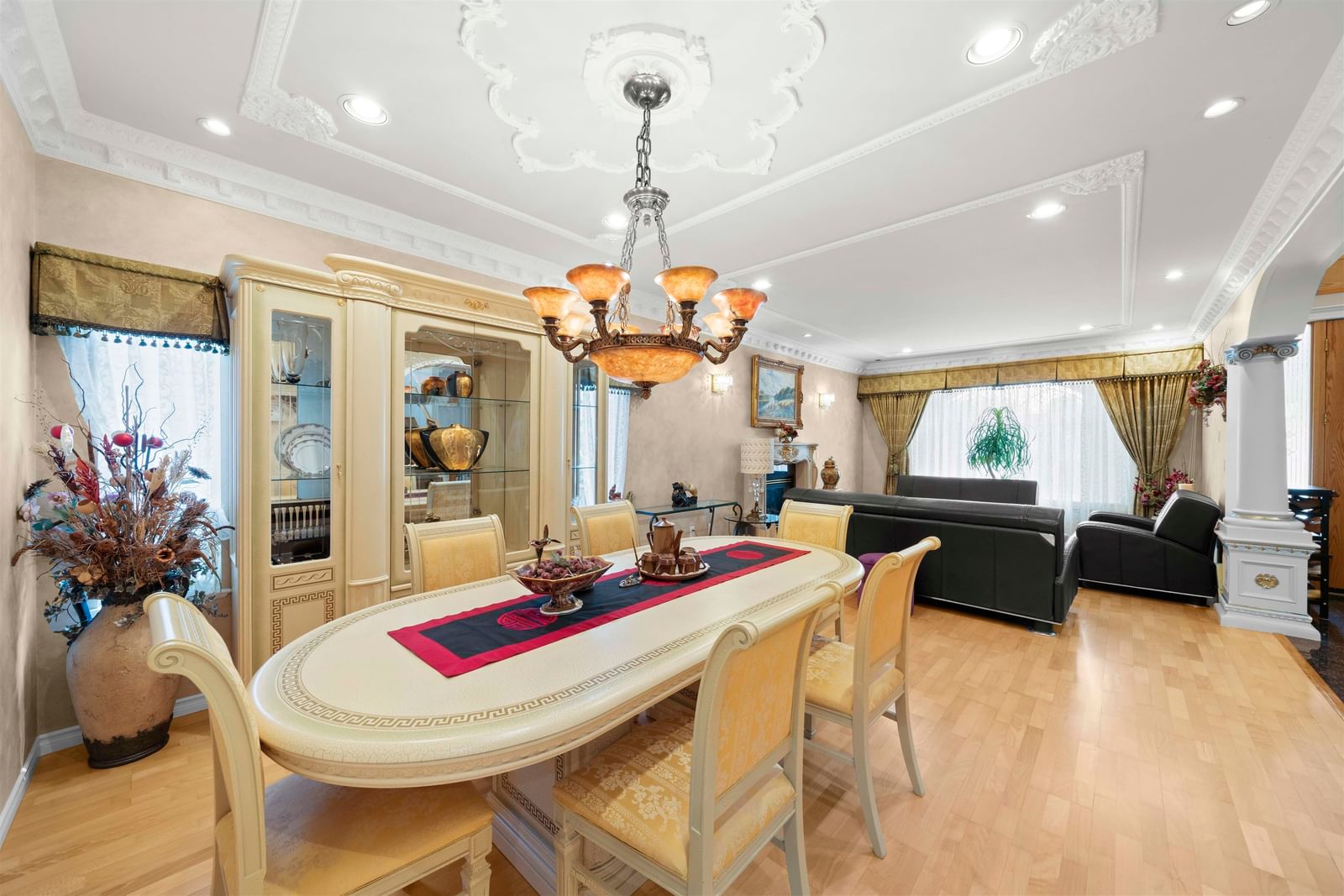 Listing Image 15