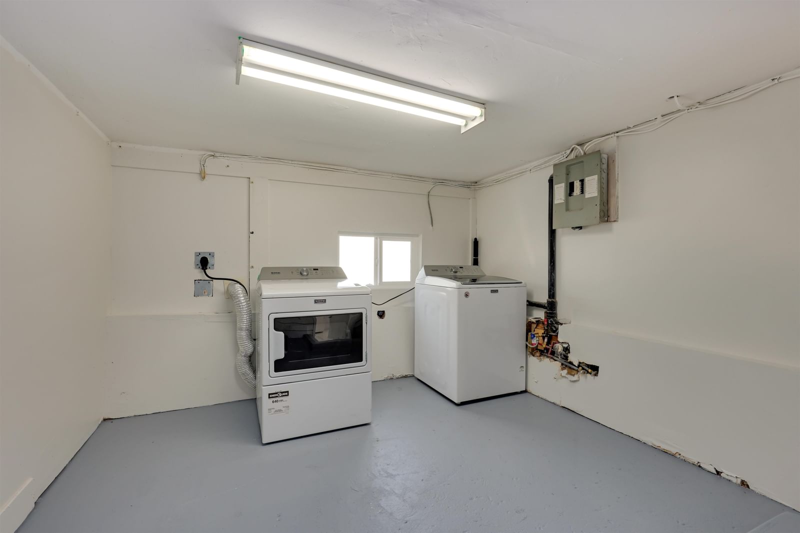 Listing Image 30