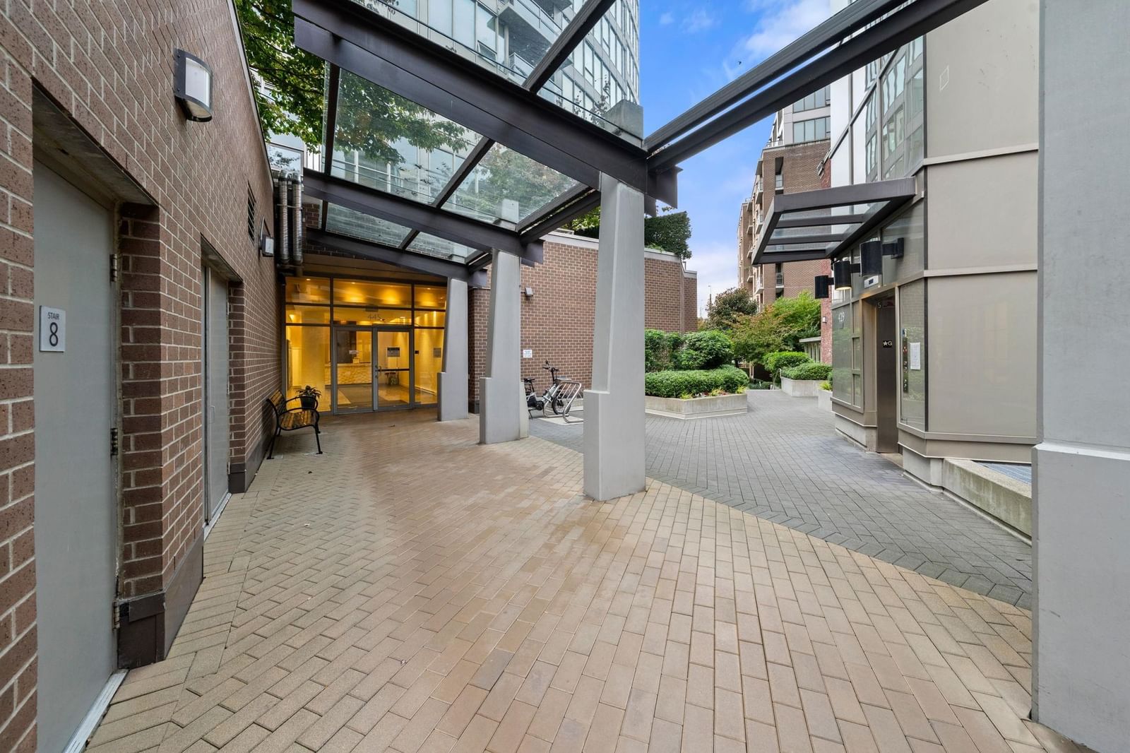 Listing Image 33