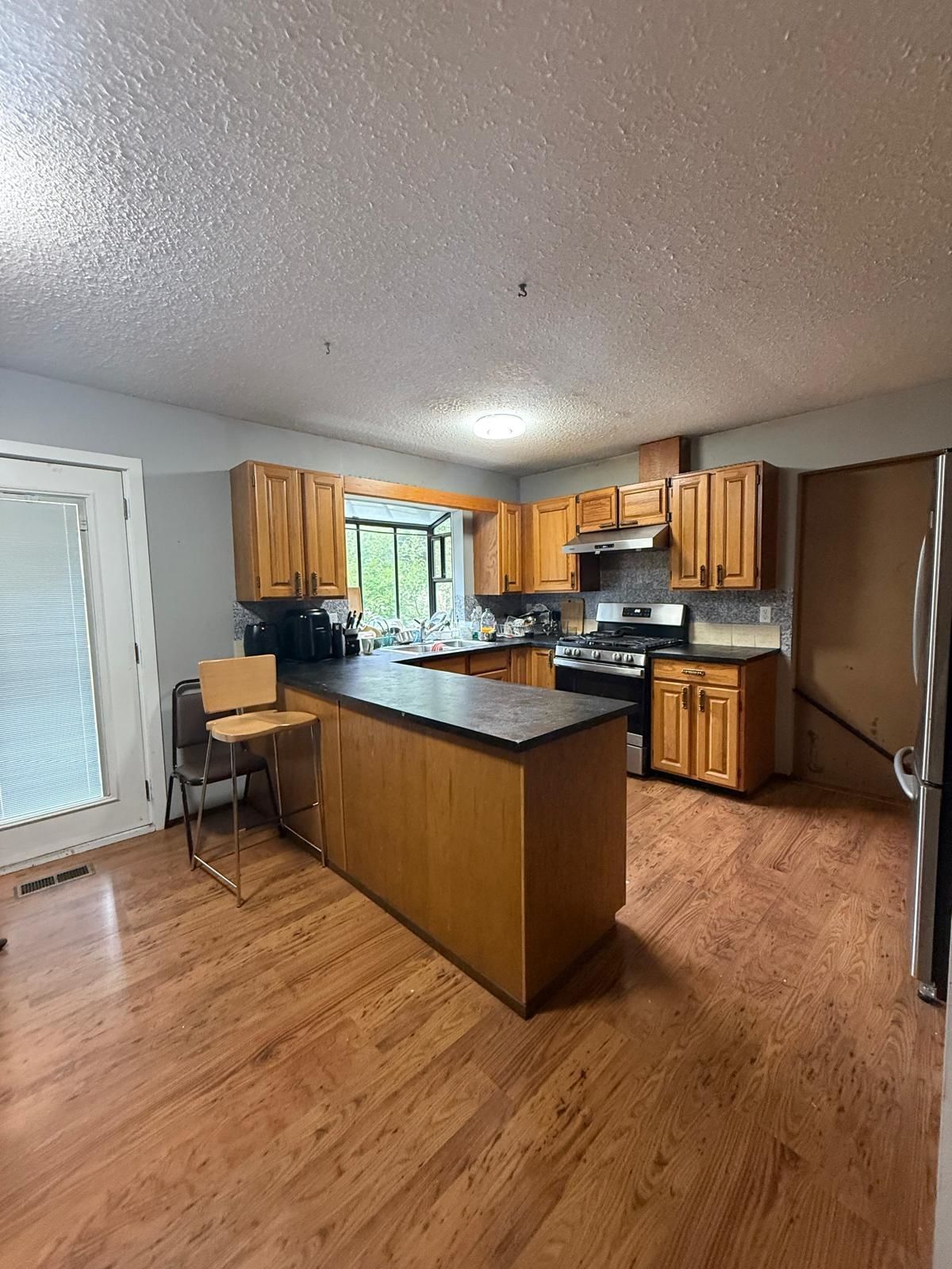 Listing Image 9