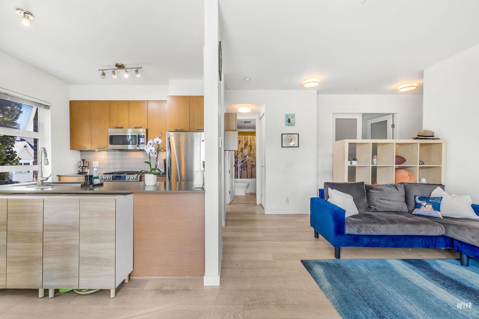 Listing Image 13