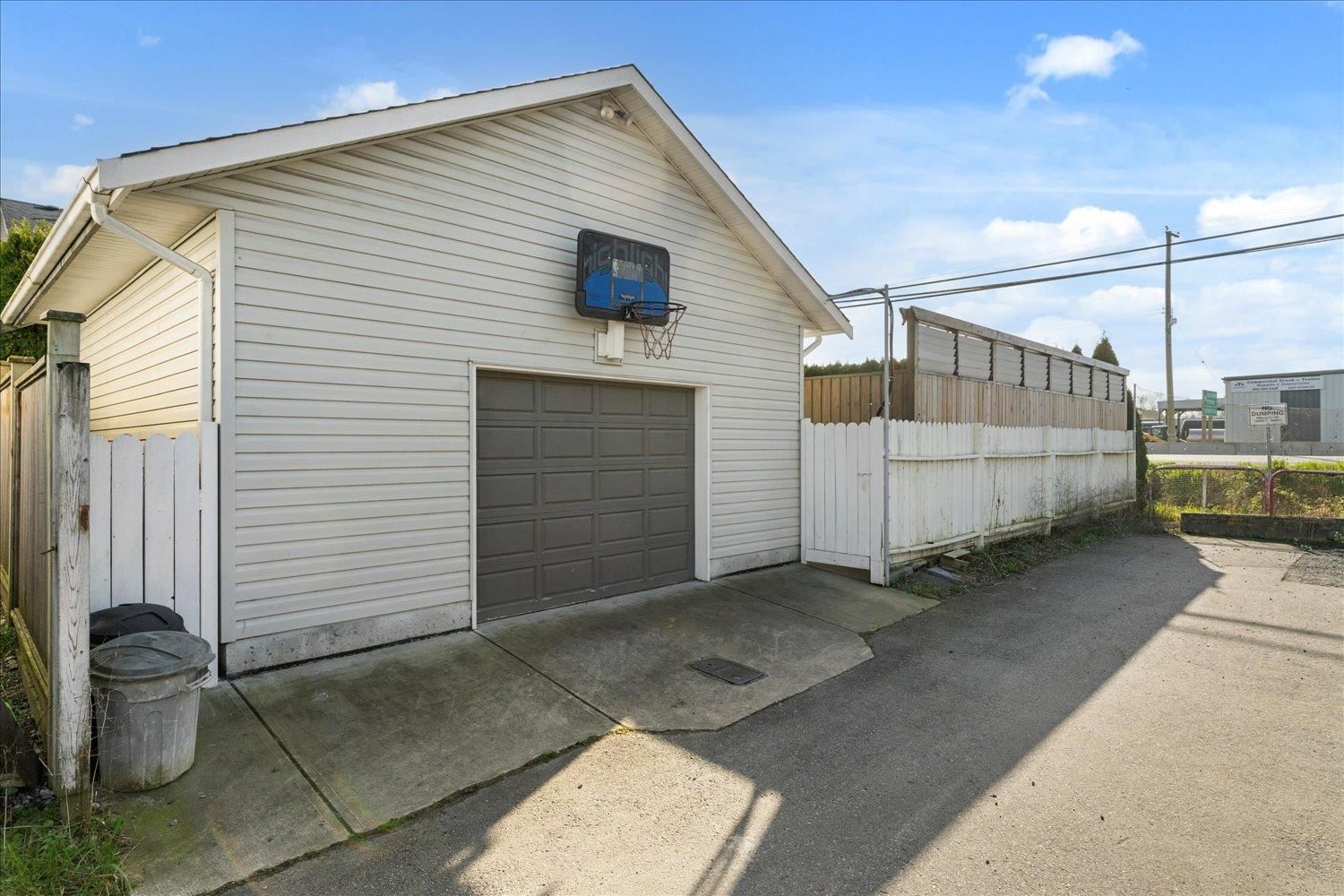 Listing Image 38