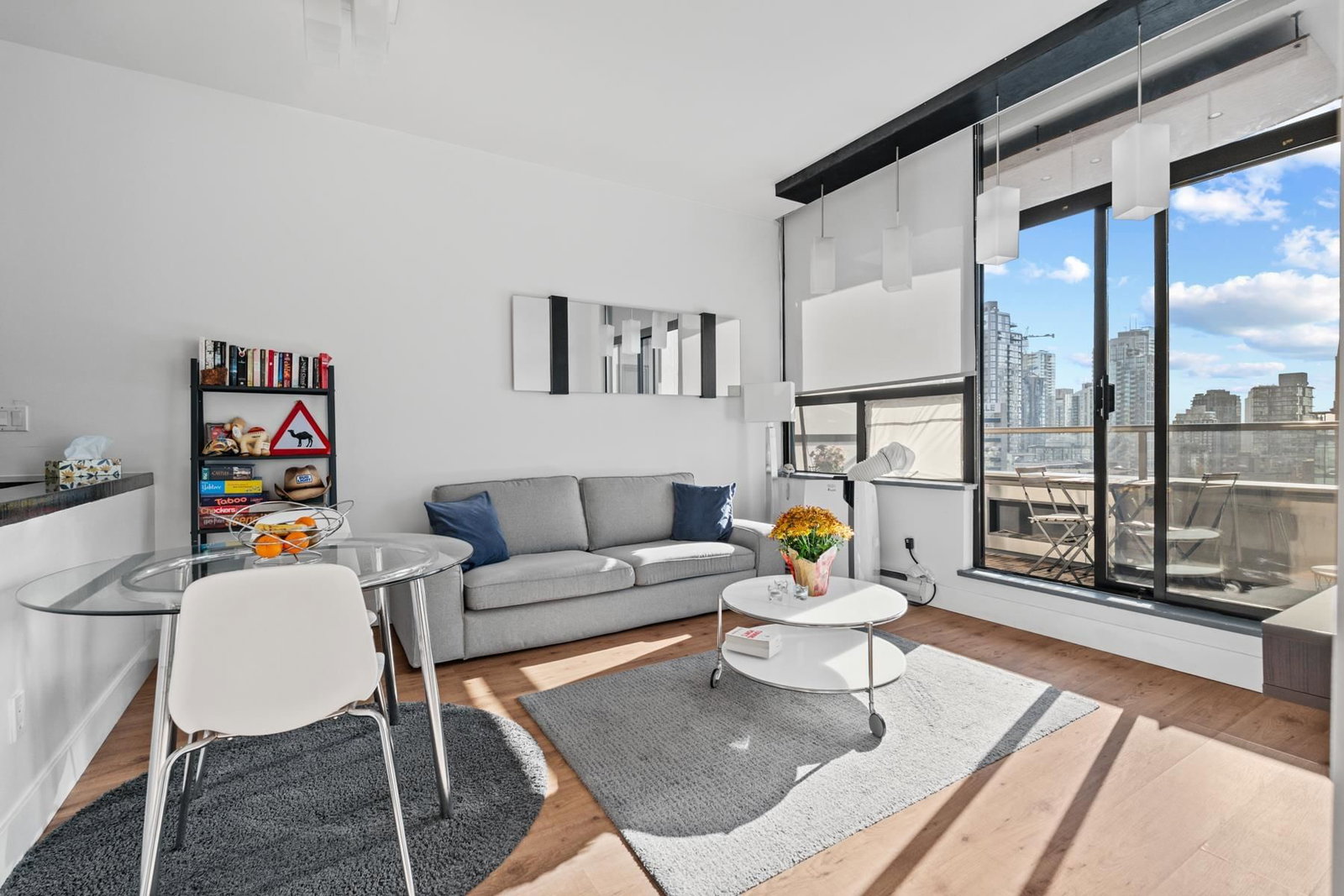 Listing Image 12