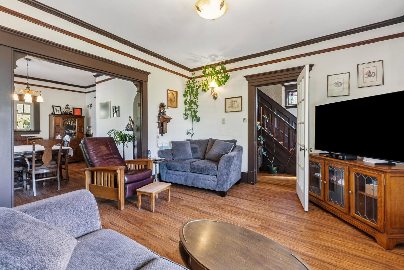 Listing Image 8
