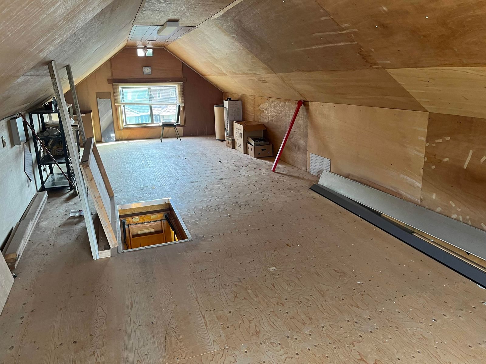Listing Image 10