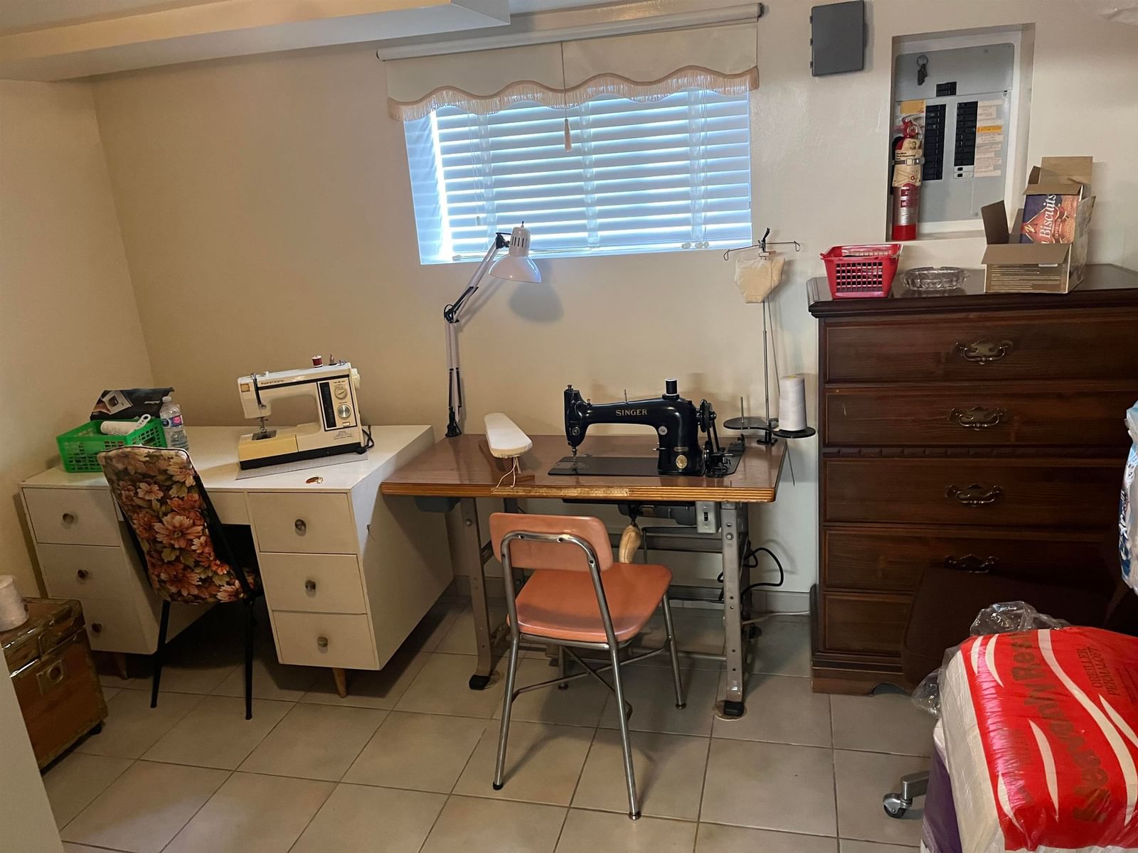 Listing Image 16