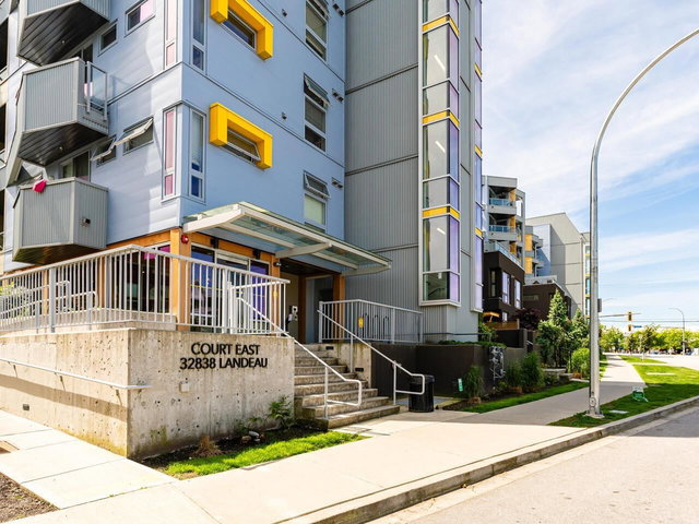 304 - 32838 Landeau Place