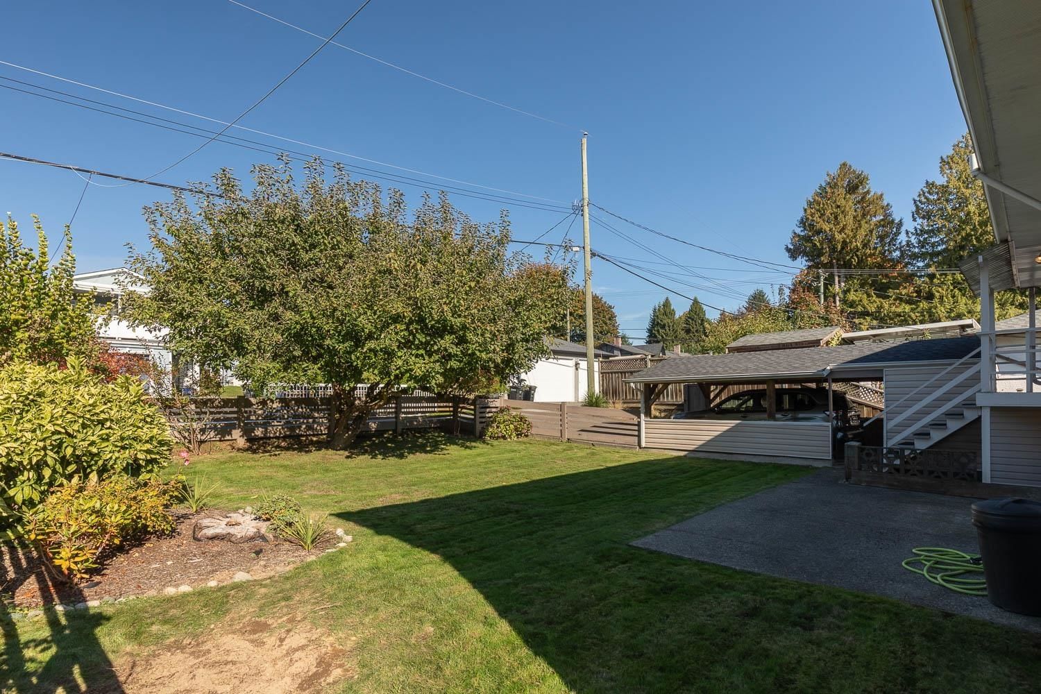 Listing Image 11