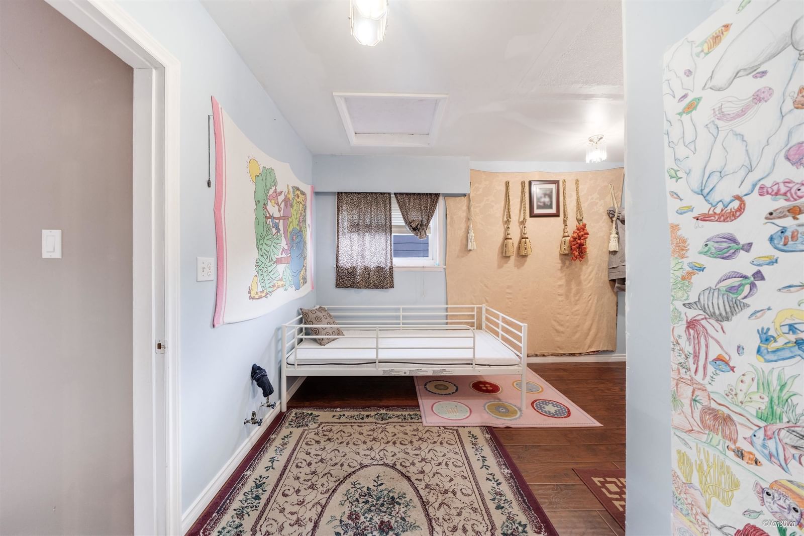 Listing Image 25