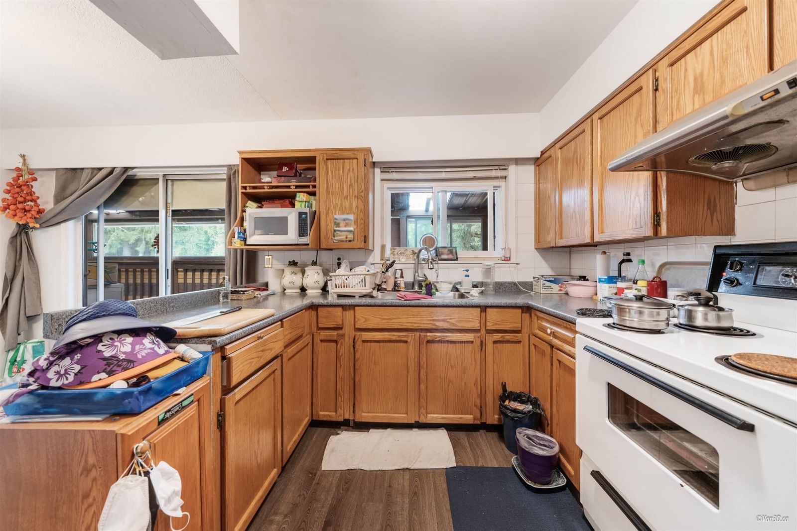 Listing Image 8