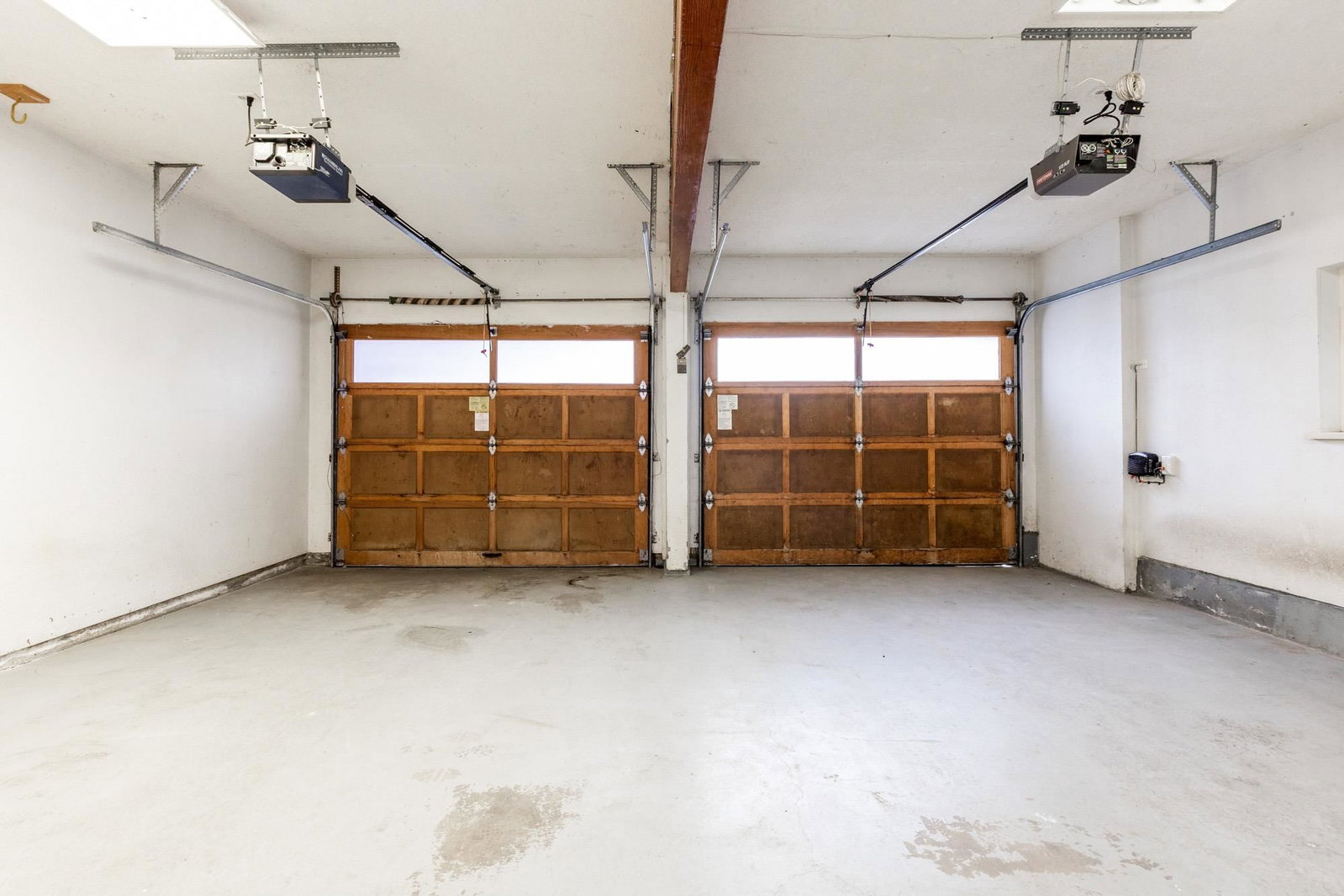 Listing Image 28