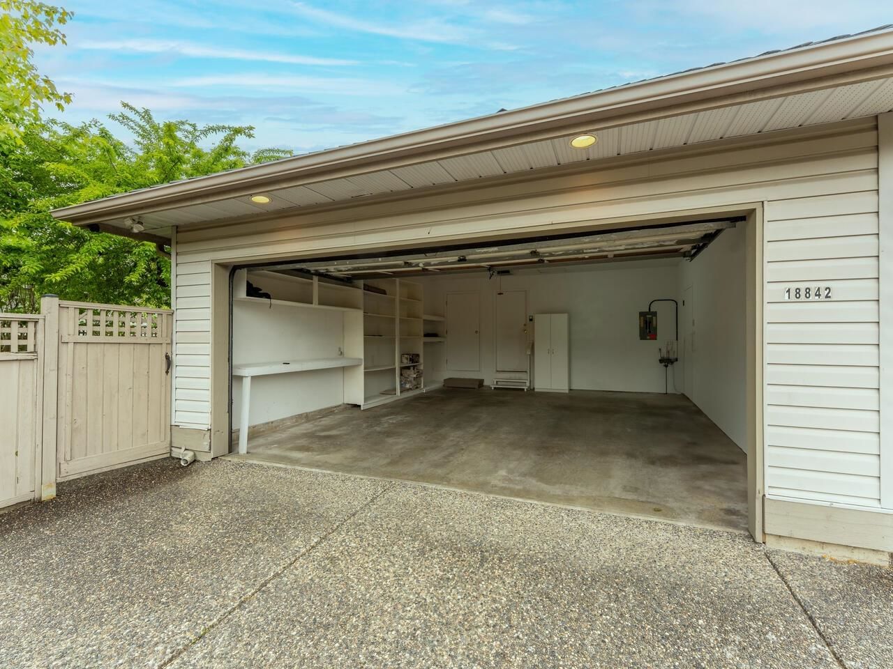 Listing Image 30