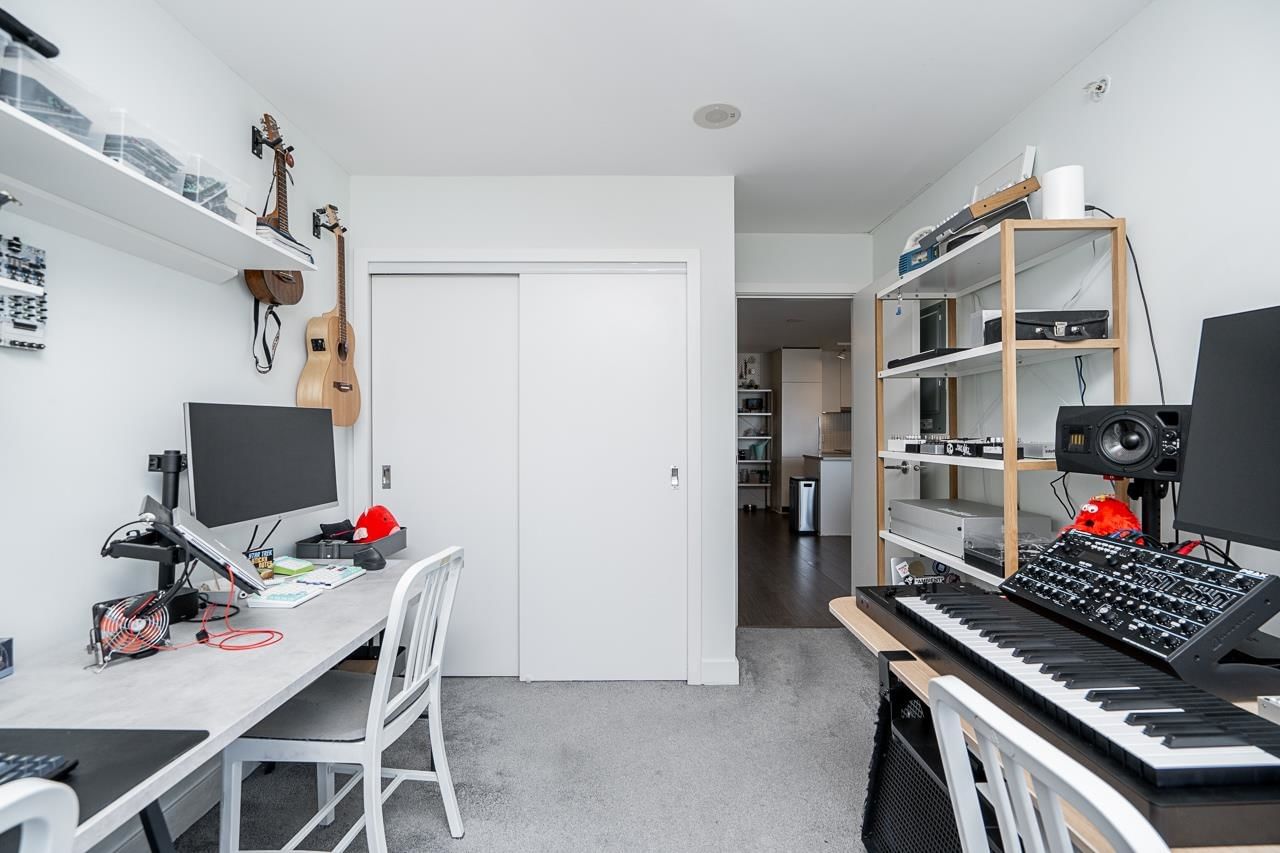 Listing Image 21