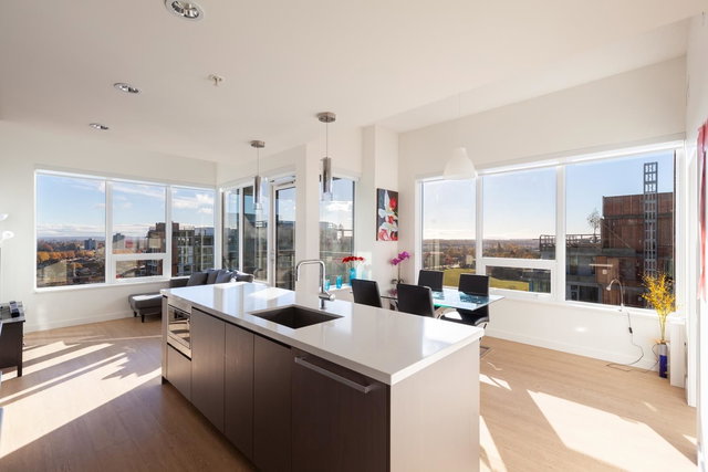 1901 - 8833 Hazelbridge Way