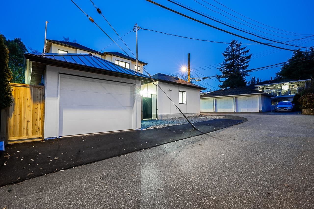 Listing Image 33