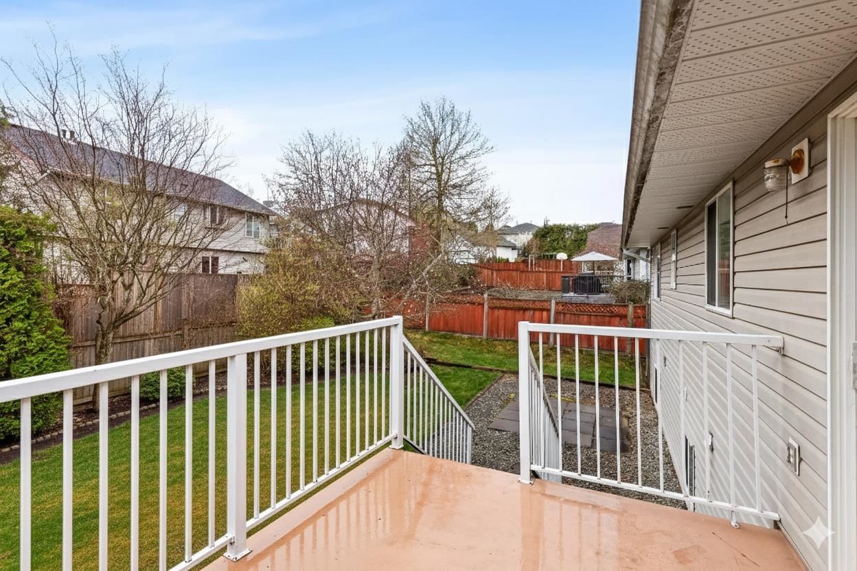 Listing Image 17