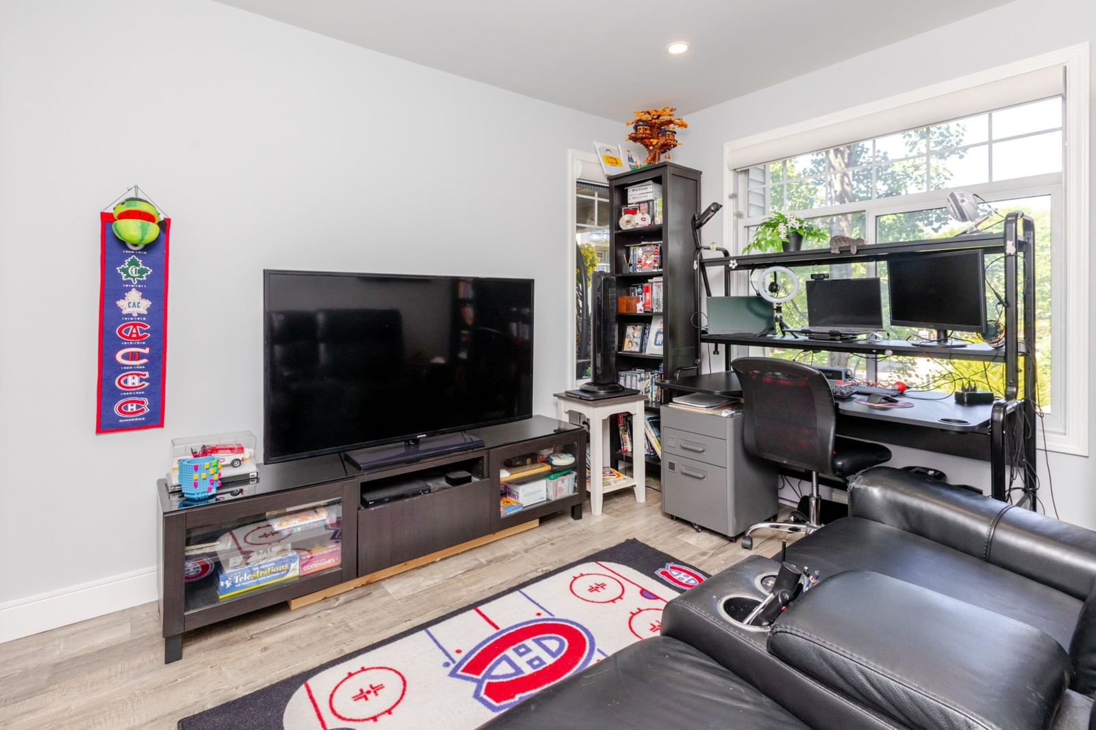 Listing Image 21