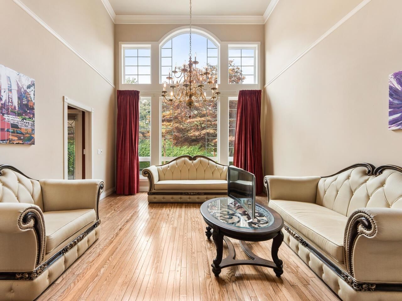 Listing Image 10