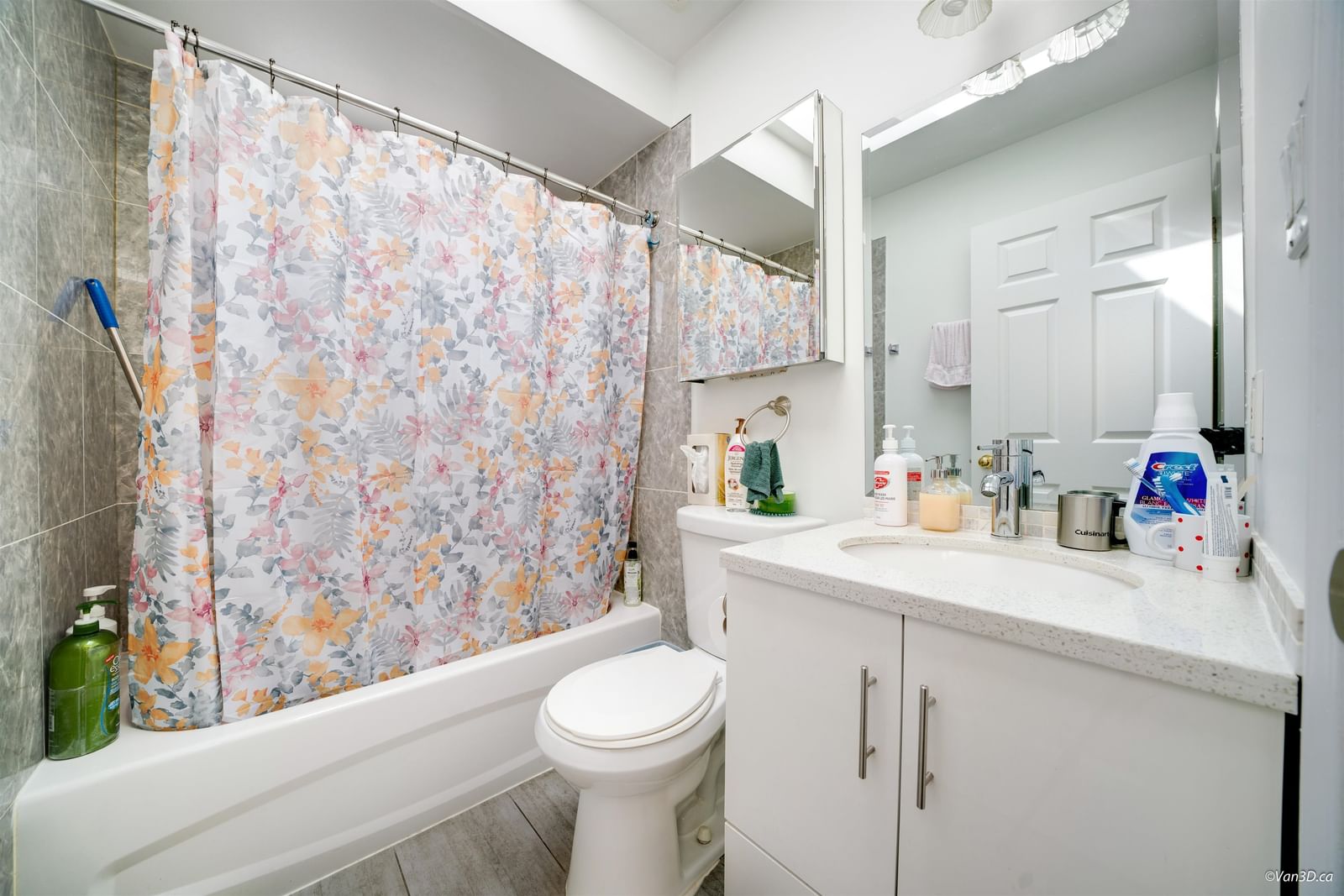 Listing Image 9