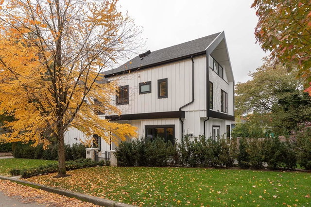 3075 Courtenay Street