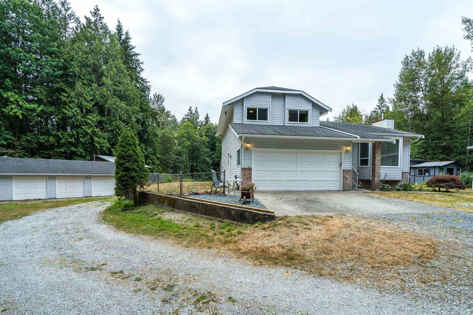Listing Image 6