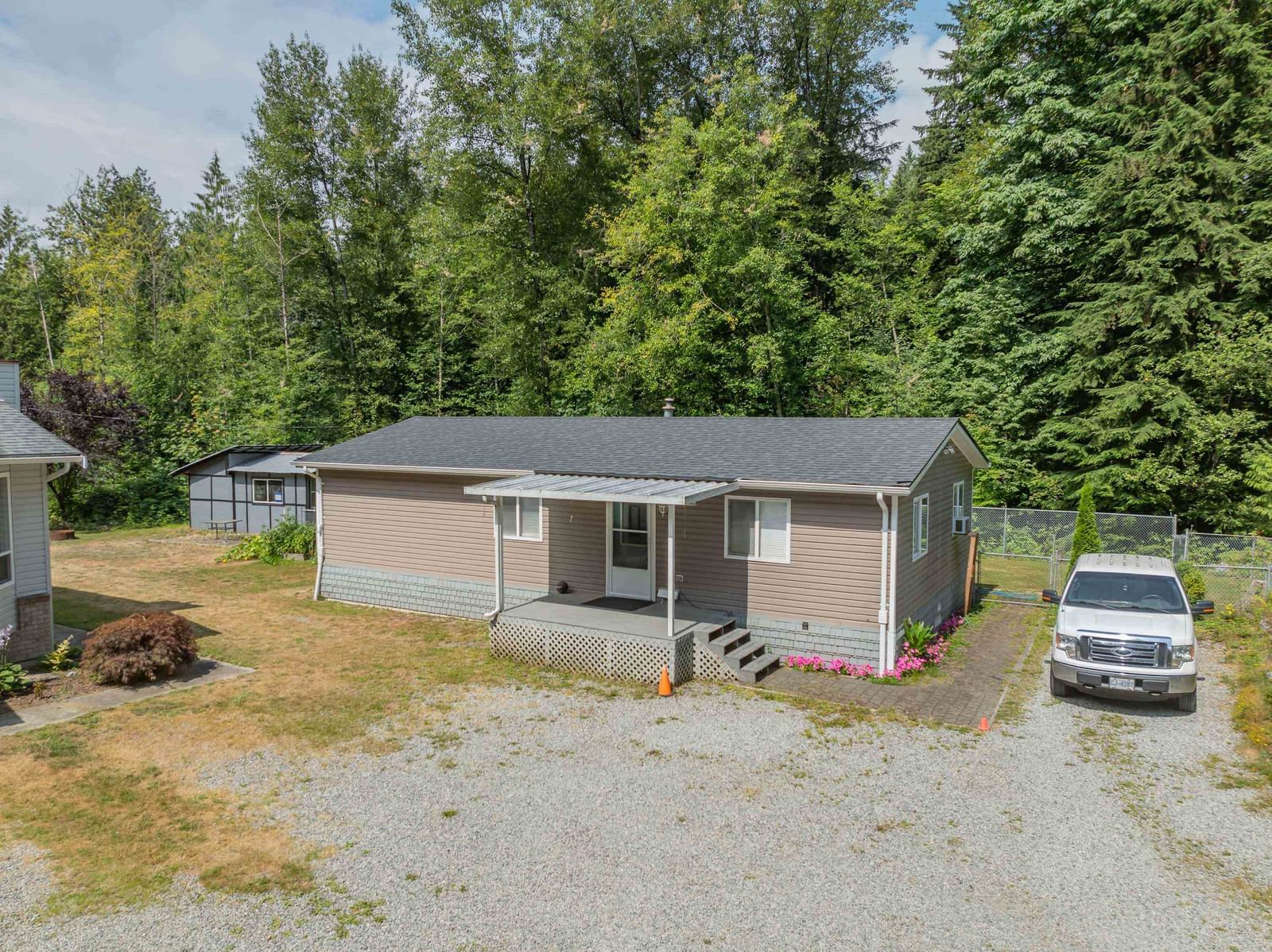 Listing Image 8