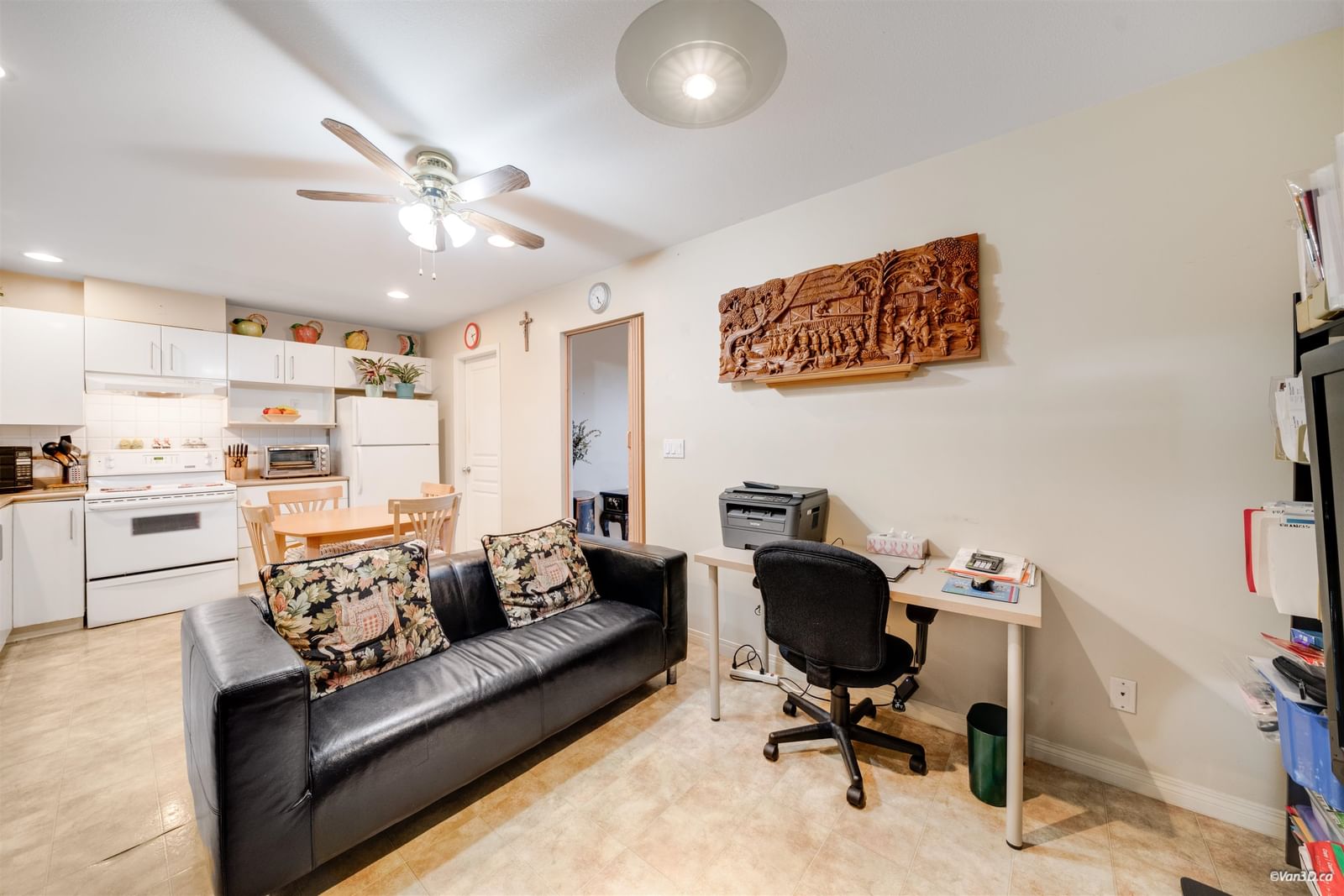 Listing Image 14