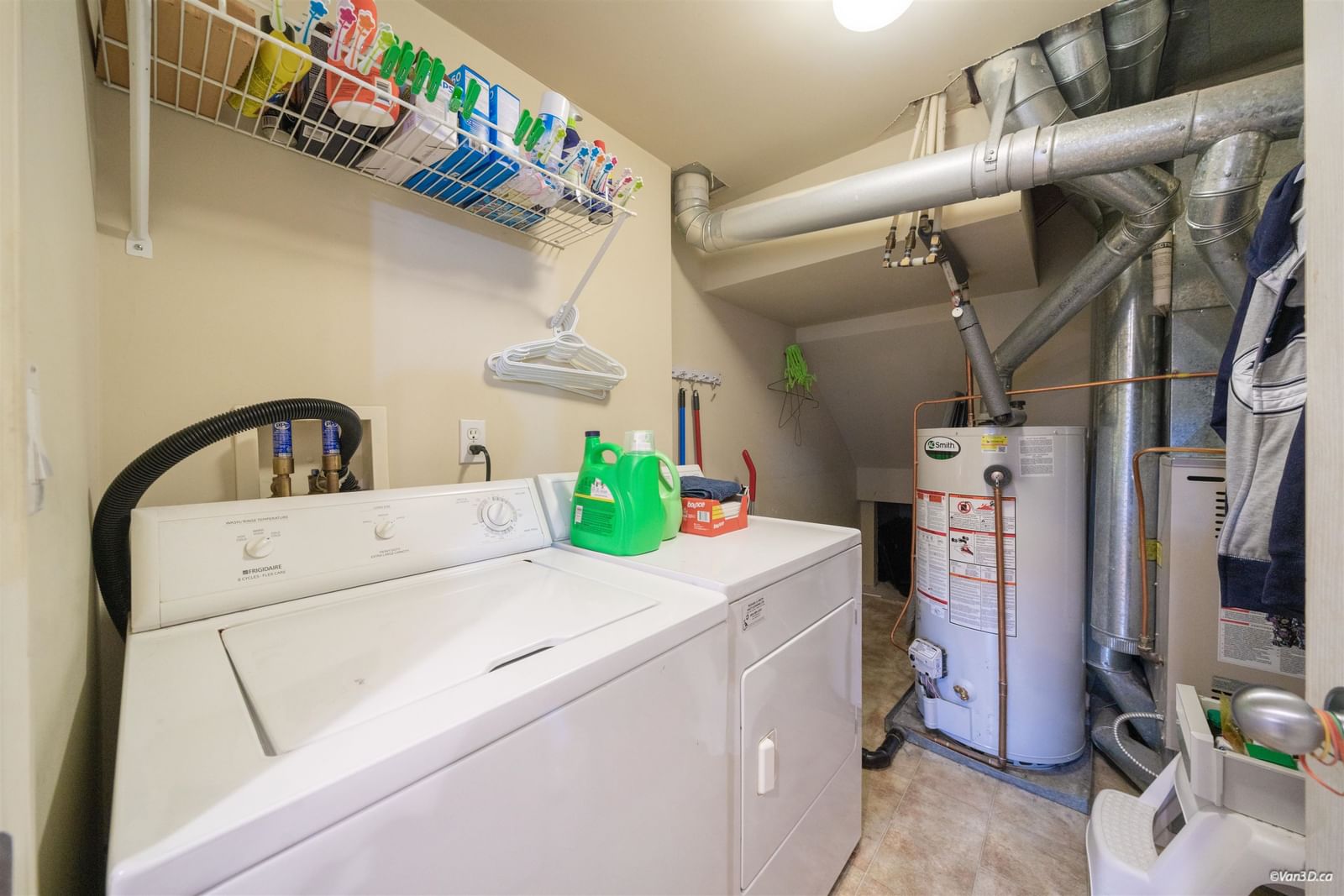Listing Image 19