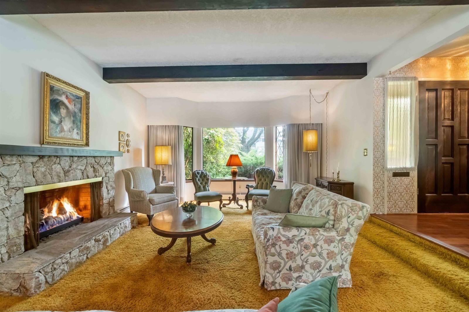 Listing Image 4