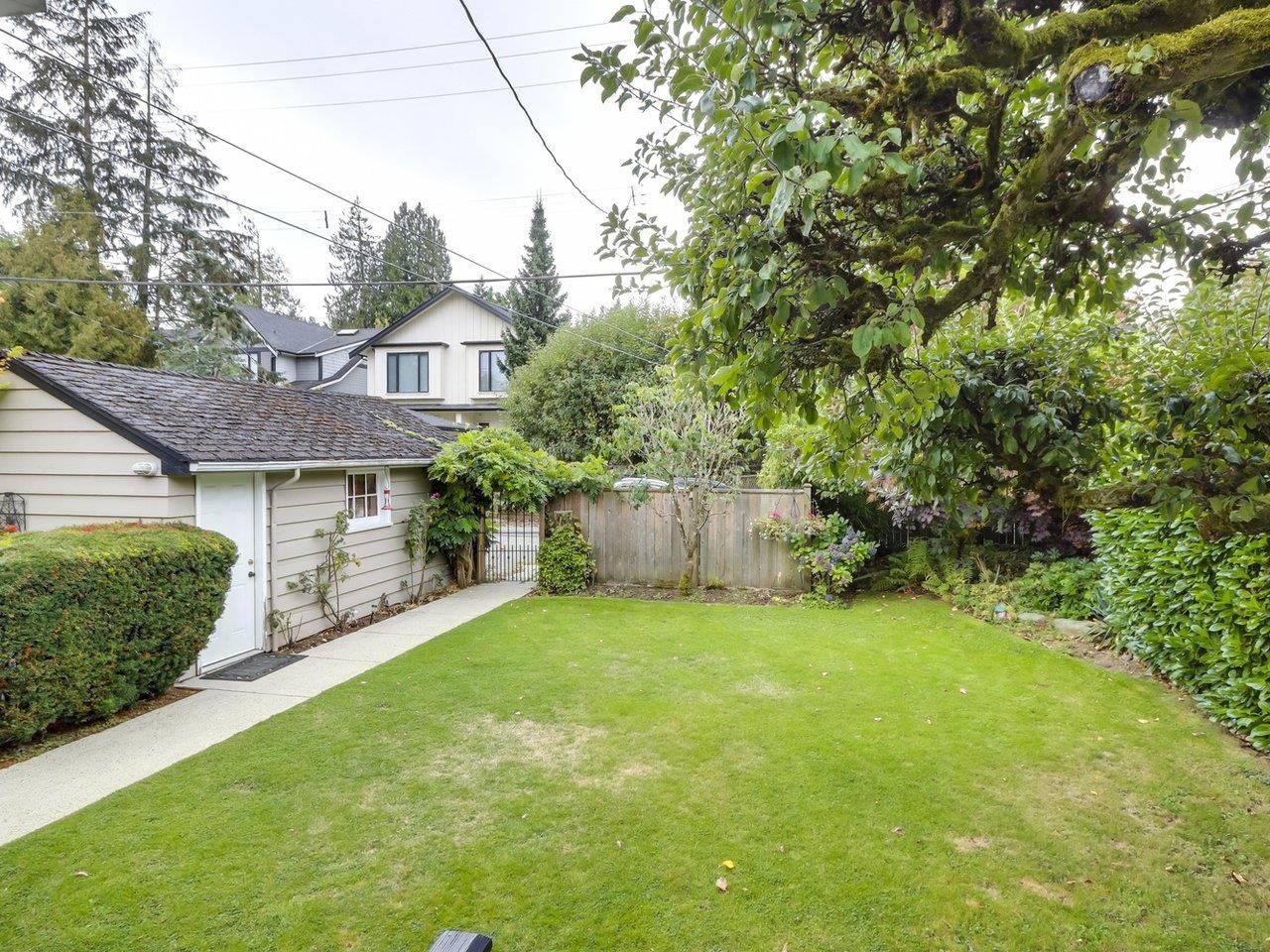 Listing Image 14