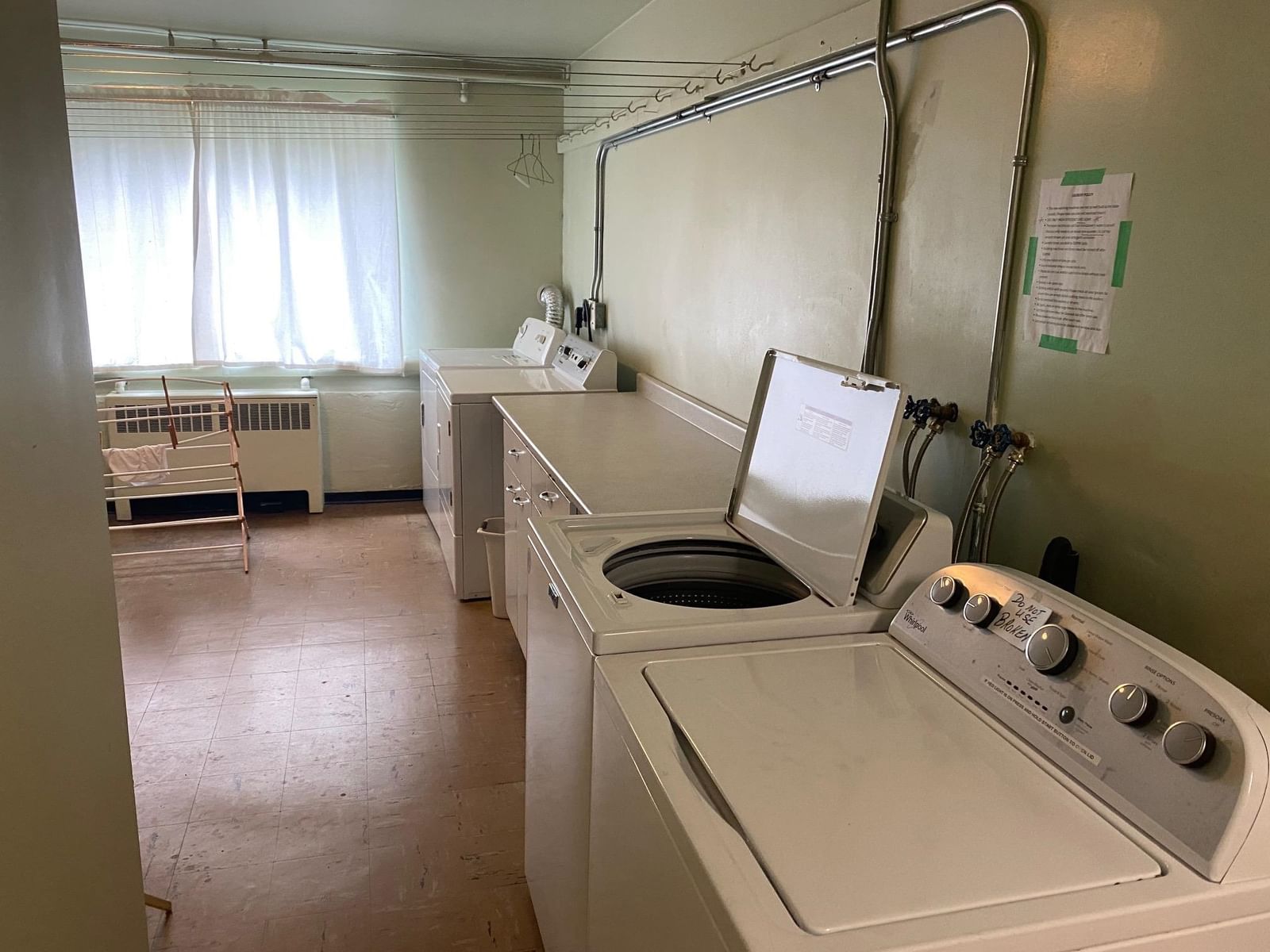 Listing Image 12