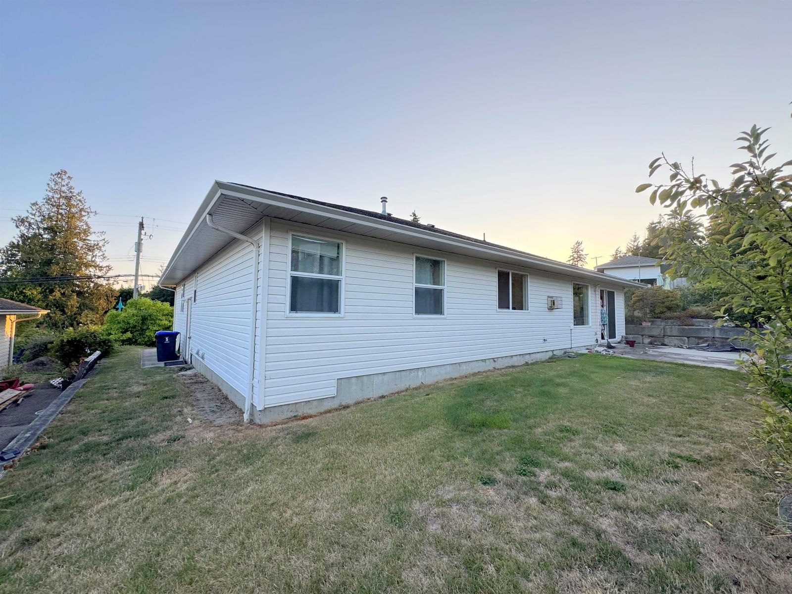 Listing Image 27