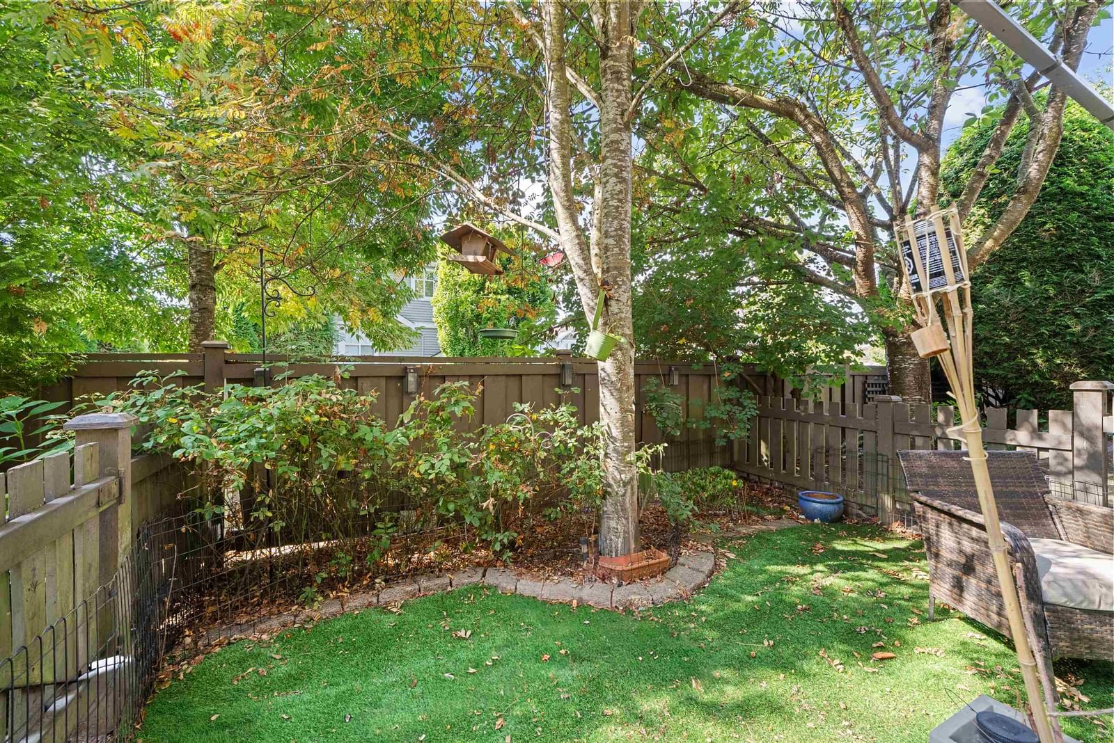 Listing Image 17