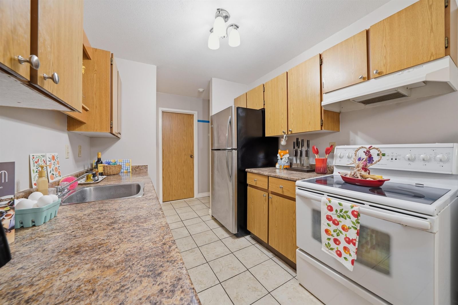 Listing Image 11