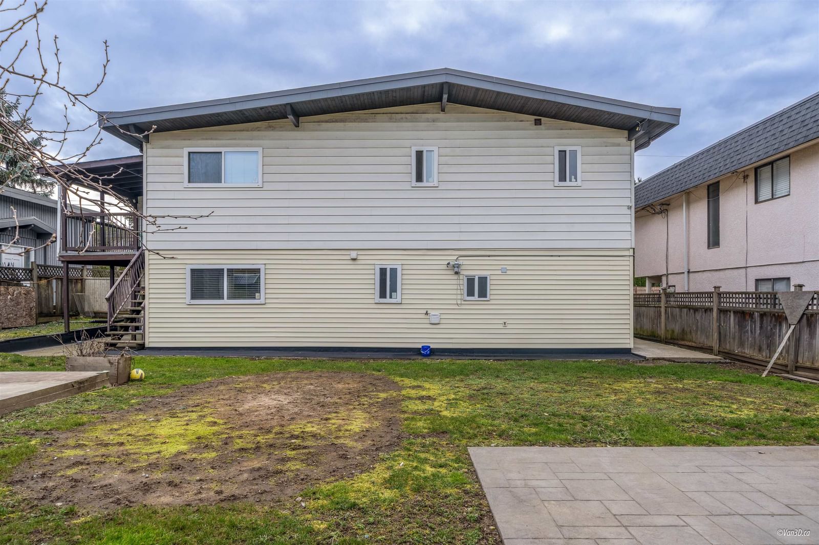 Listing Image 11