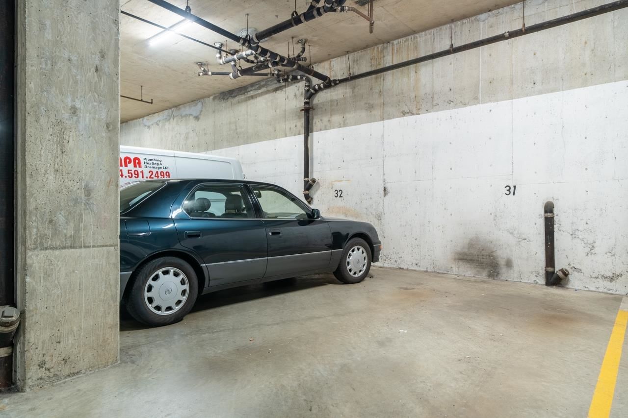 Listing Image 24