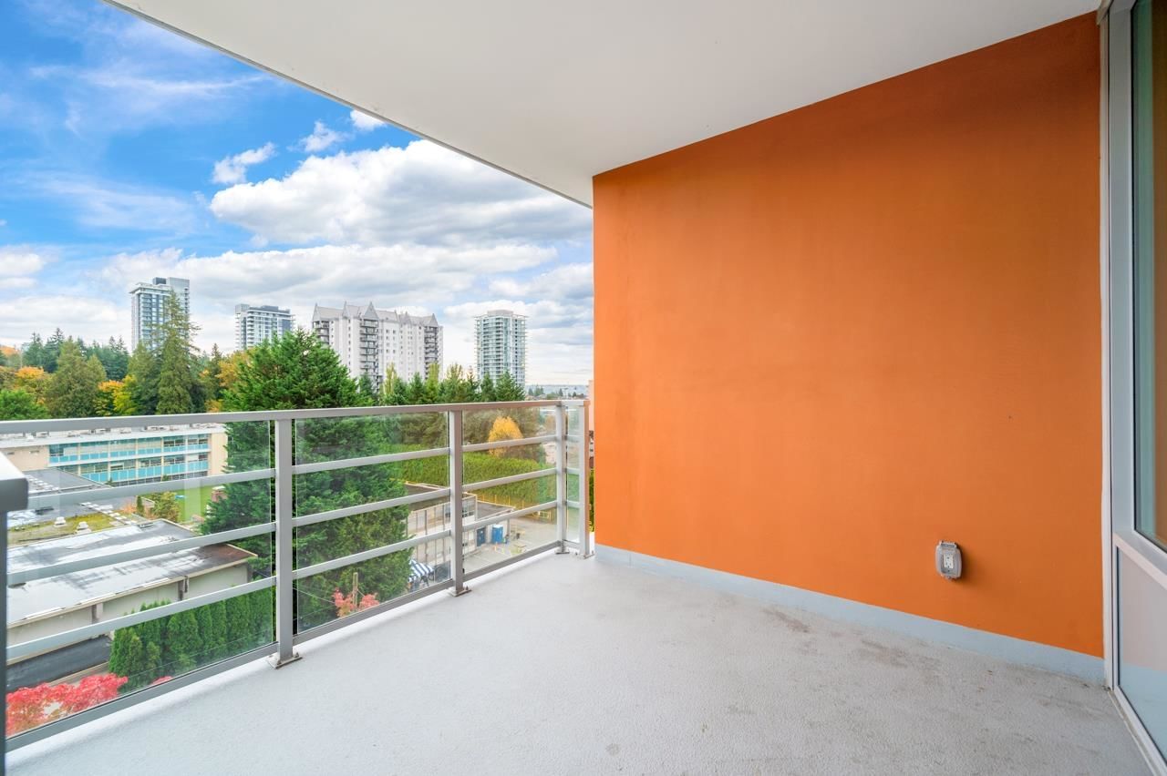 Listing Image 12